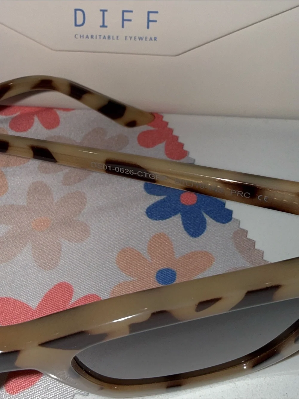 Madi Nelson x Diff “Noah” Tortoise Sunglasses